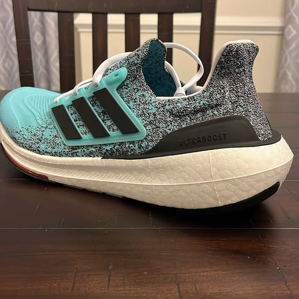 Adidas Ultraboost Light Boost Shoes Sneakers new Aqua IE1694 Mens Size 16